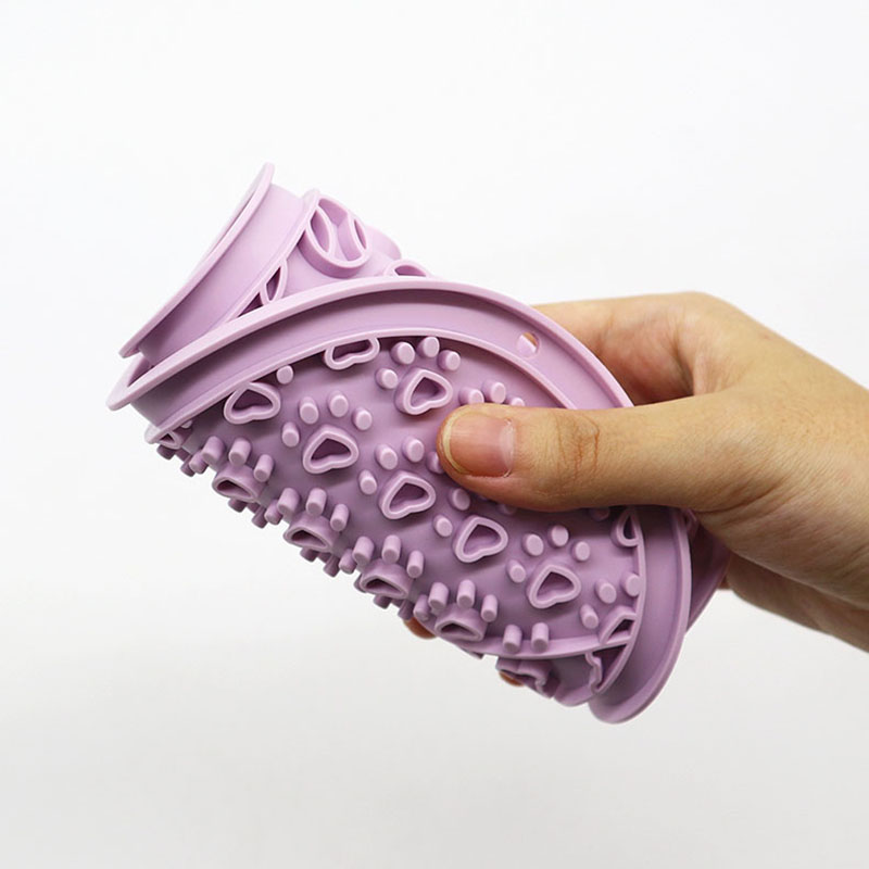 Oval Pet Silicone Slow Feeder Mat - Suction Cups for Anti-Slip, Perfect for Licking & Wet/Dry Food