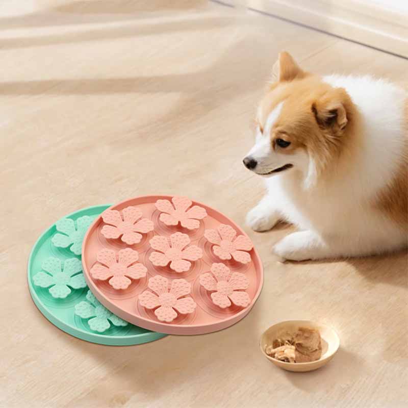 Round Silicone Cat Claw Flower Pet Slow Feeder Mat -Anti-Choking For Dog Puppy Cat: Promote Healthy