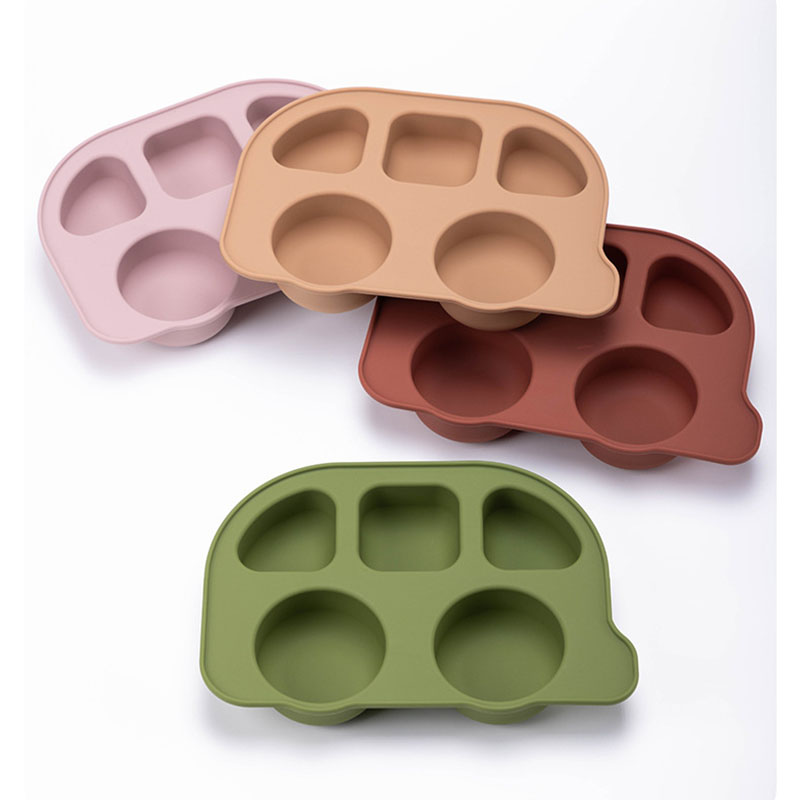Syah Life Wholesale Food Grade Silicone Pet Food Tray - Car-Shaped Bulk Dual Compartment Anti-Slip