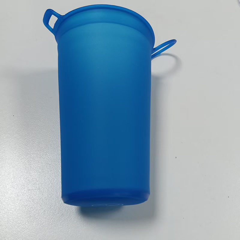 Collapsible Silicone Water Cup 200ml | BPA-Free Reusable Folding Cup for Outdoor Sports, Hiking 