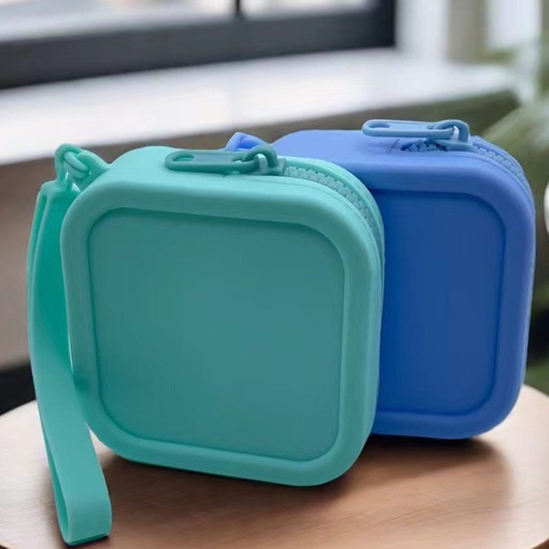 Portable Silicone Cosmetic Storage Bag | Square Coin Purse for Travel Makeup and Accessories